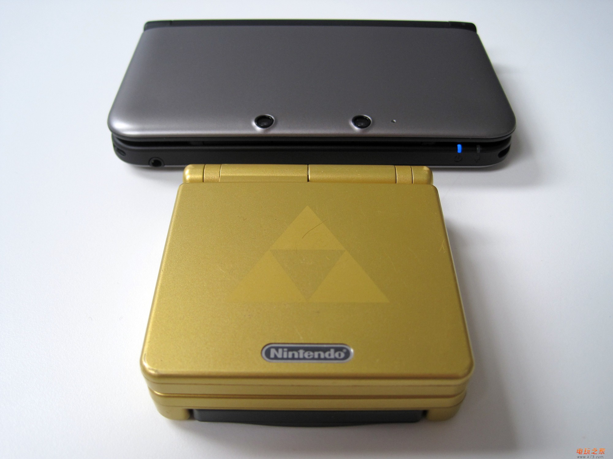 3DSll主机高清近距离截图(与NDS GBA PSV系