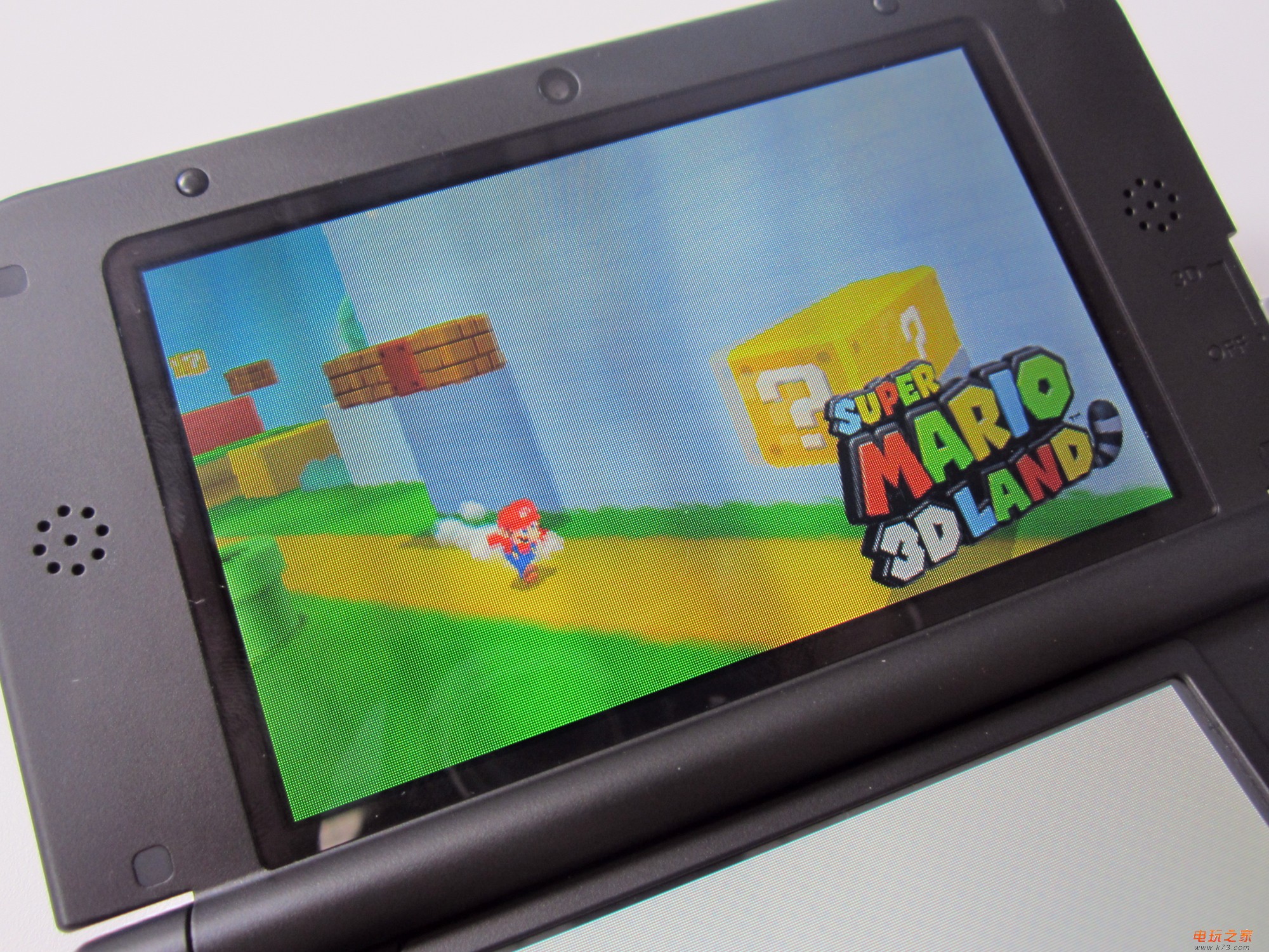 3DSXL Engadget网站详细评测公开：3D景深效果加强
