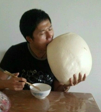 1,#这次糗大了# 最近胃口不好,我一顿只吃一个馒头